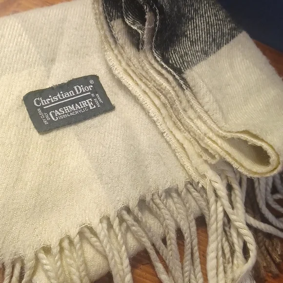 Christian  Dior scarf - Picture 12 of 12